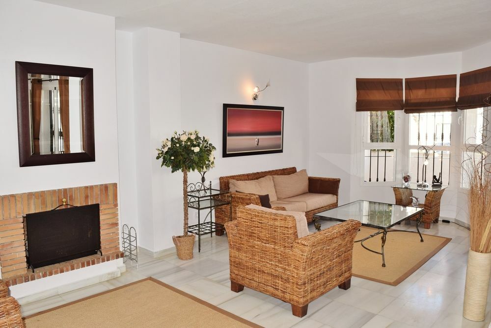 Apartamentos Y Casas Serinamar Marbella El Ángel Buitenkant foto