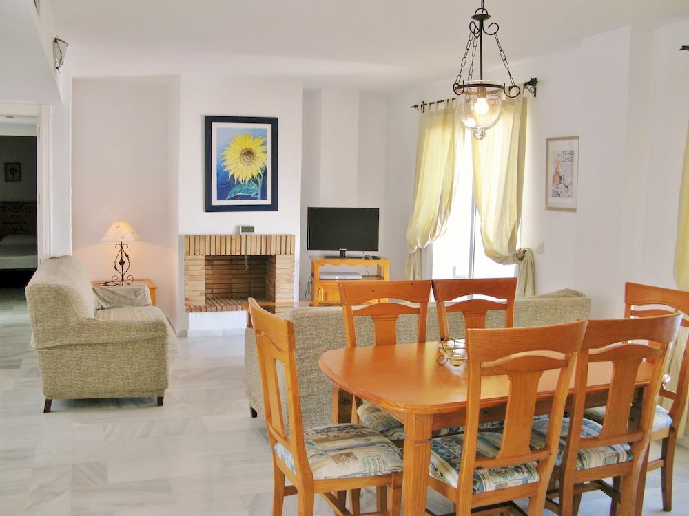 Apartamentos Y Casas Serinamar Marbella El Ángel Buitenkant foto