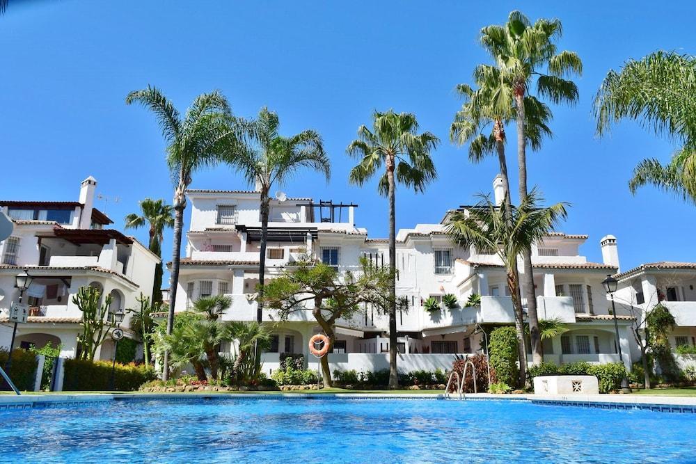 Apartamentos Y Casas Serinamar Marbella El Ángel Buitenkant foto